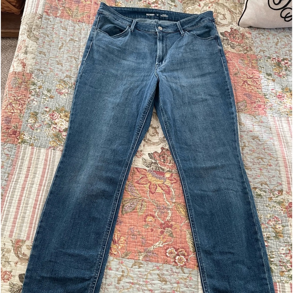 Women’s size 12 old navy wow straight jeans
